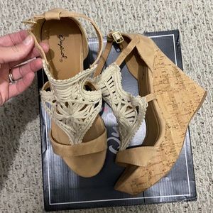 Quipid Wedge size 10